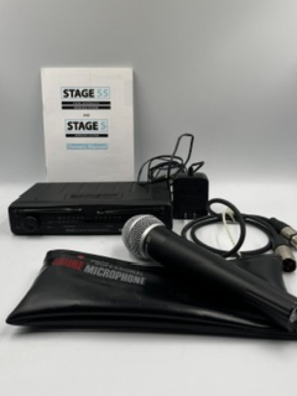 Wireless Microphone System by Samson  Mic and Receiver